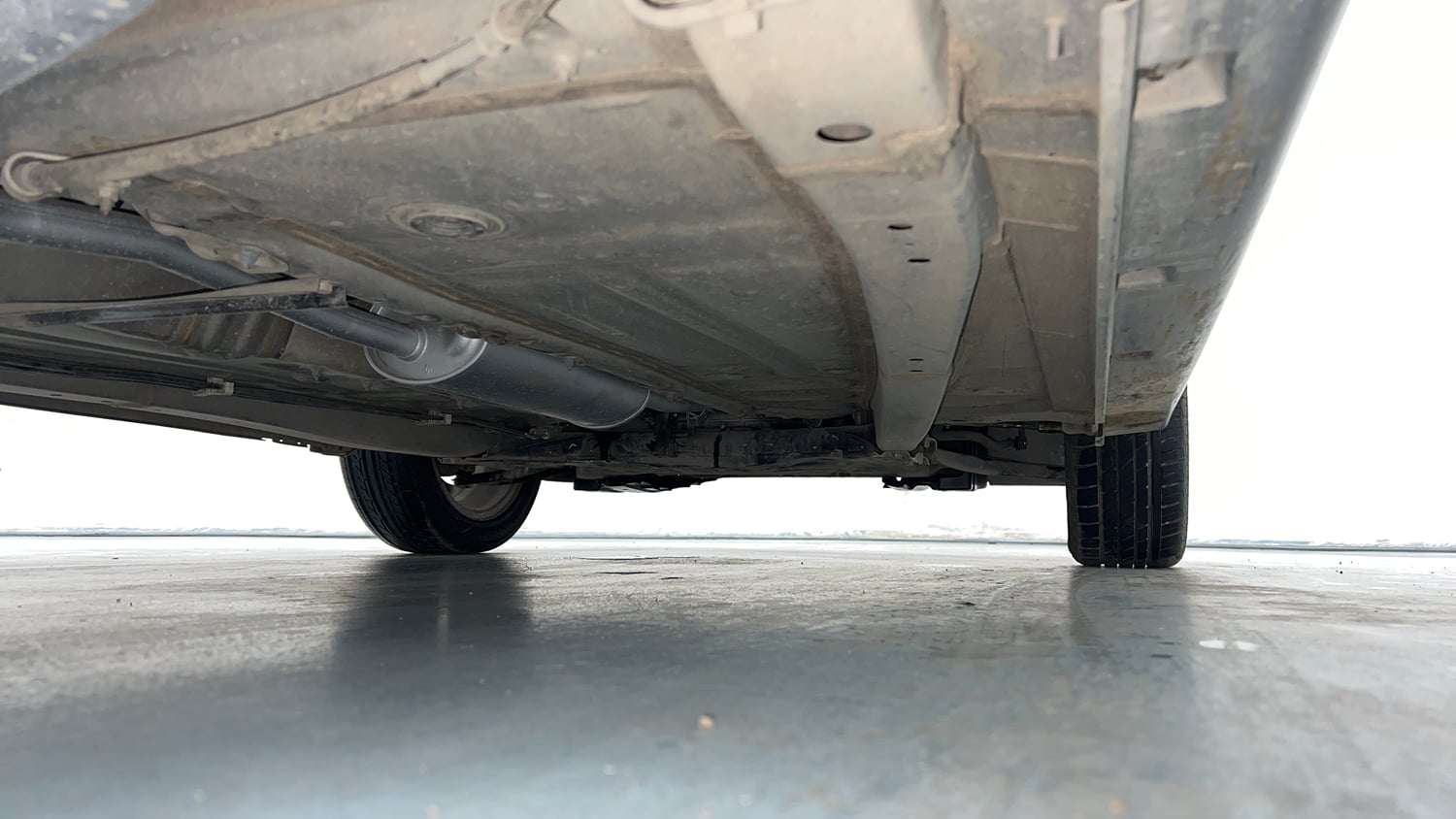 Used 2020 Maruti Suzuki Baleno Zeta Petrol Manual extra REAR RIGHT UNDERBODY VIEW