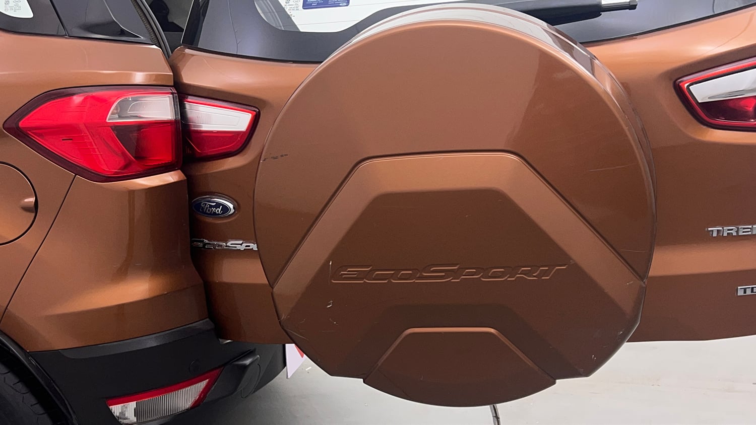 Used 2018 Ford EcoSport Trend + 1.5L TDCi Diesel Manual tyres SPARE TYRE VIEW