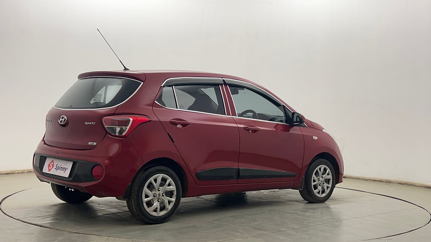 Used 2017 Hyundai Grand i10 Sportz 1.2 Kappa VTVT Petrol Manual exterior RIGHT REAR CORNER VIEW