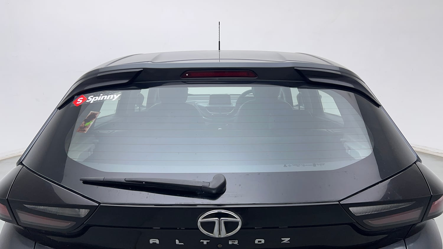 Used 2021 Tata Altroz XZ Petrol Petrol Manual exterior BACK WINDSHIELD VIEW