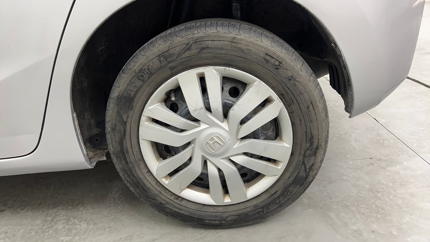 Used 2015 Honda Jazz SV Petrol Petrol Manual tyres LEFT REAR TYRE RIM VIEW