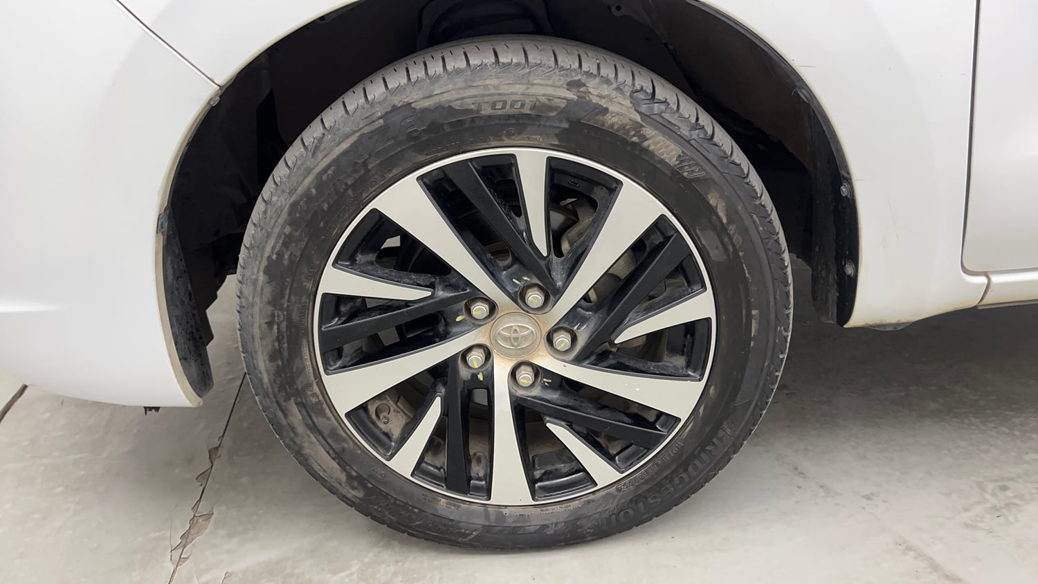 Used 2023 Toyota Innova Crysta ZX 2.7 AT 7 STR Petrol Automatic tyres LEFT FRONT TYRE RIM VIEW