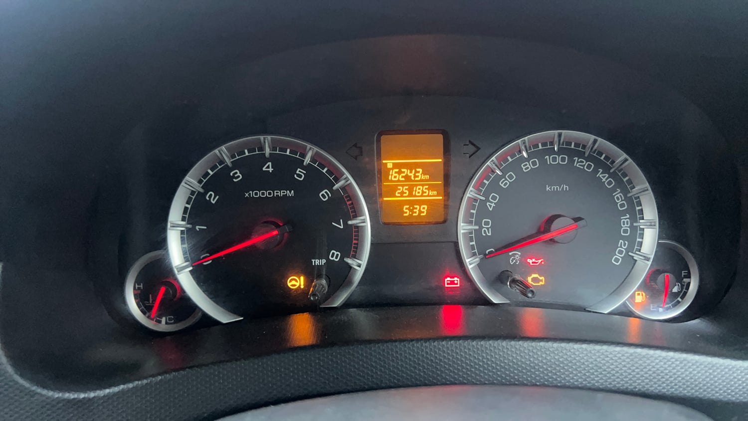 Used 2013 Maruti Suzuki Swift VXi Petrol Manual interior CLUSTERMETER VIEW