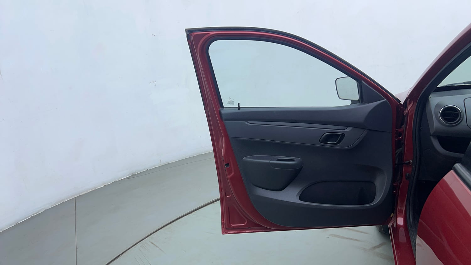 Used 2016 Renault Kwid RXT Petrol Manual interior LEFT FRONT DOOR OPEN VIEW