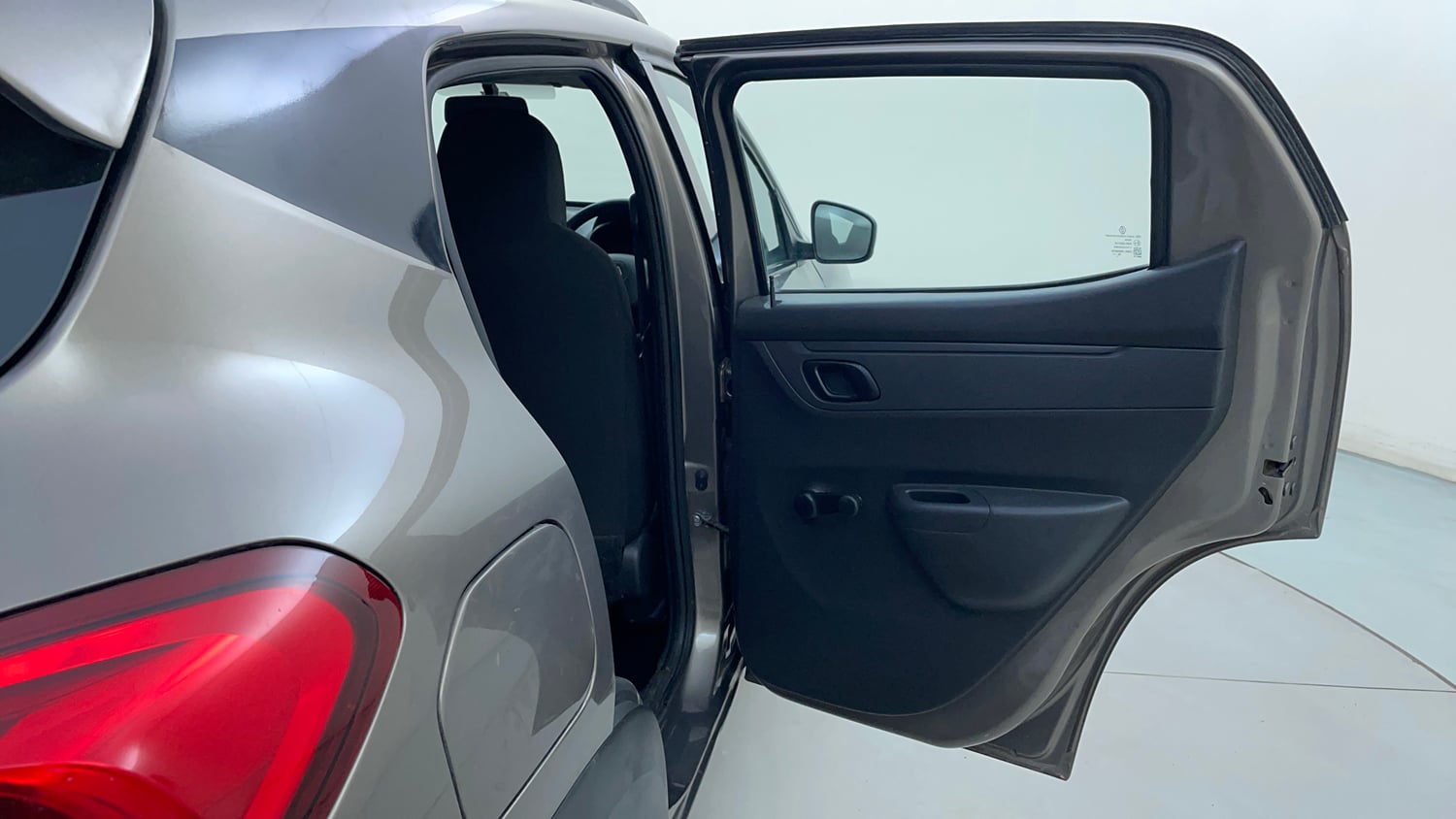 Used 2017 Renault Kwid 1.0 RXT Petrol Manual interior RIGHT REAR DOOR OPEN VIEW