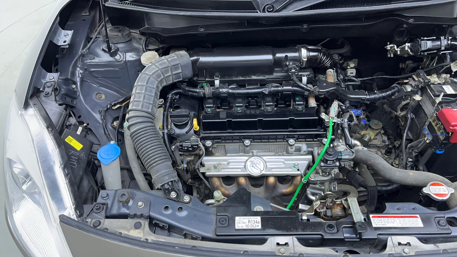 Used 2022 Maruti Suzuki Swift VXi Petrol Manual engine ENGINE RIGHT SIDE VIEW