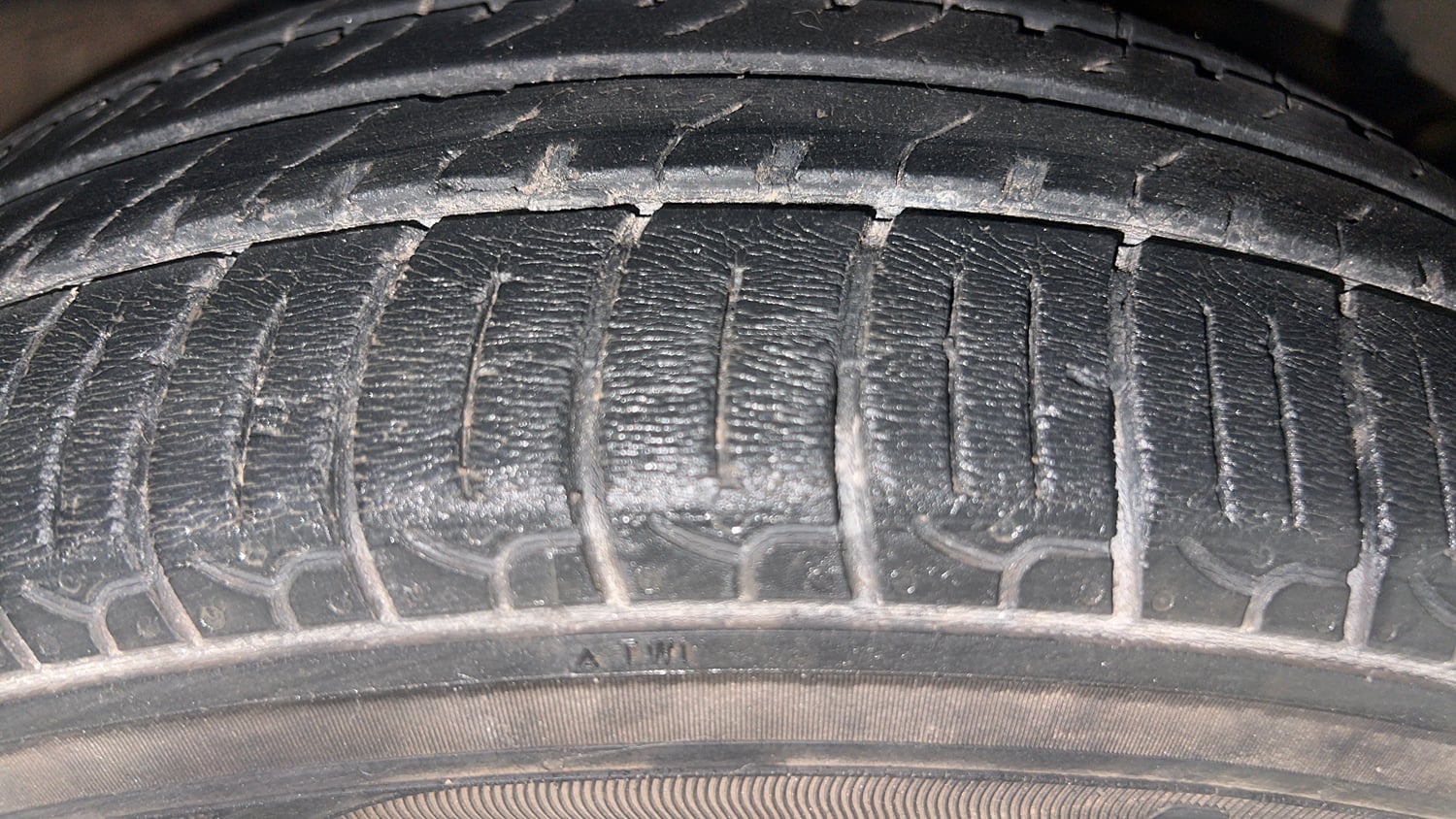 Used 2020 Hyundai Santro Sportz AMT Petrol Automatic tyres RIGHT FRONT TYRE TREAD VIEW