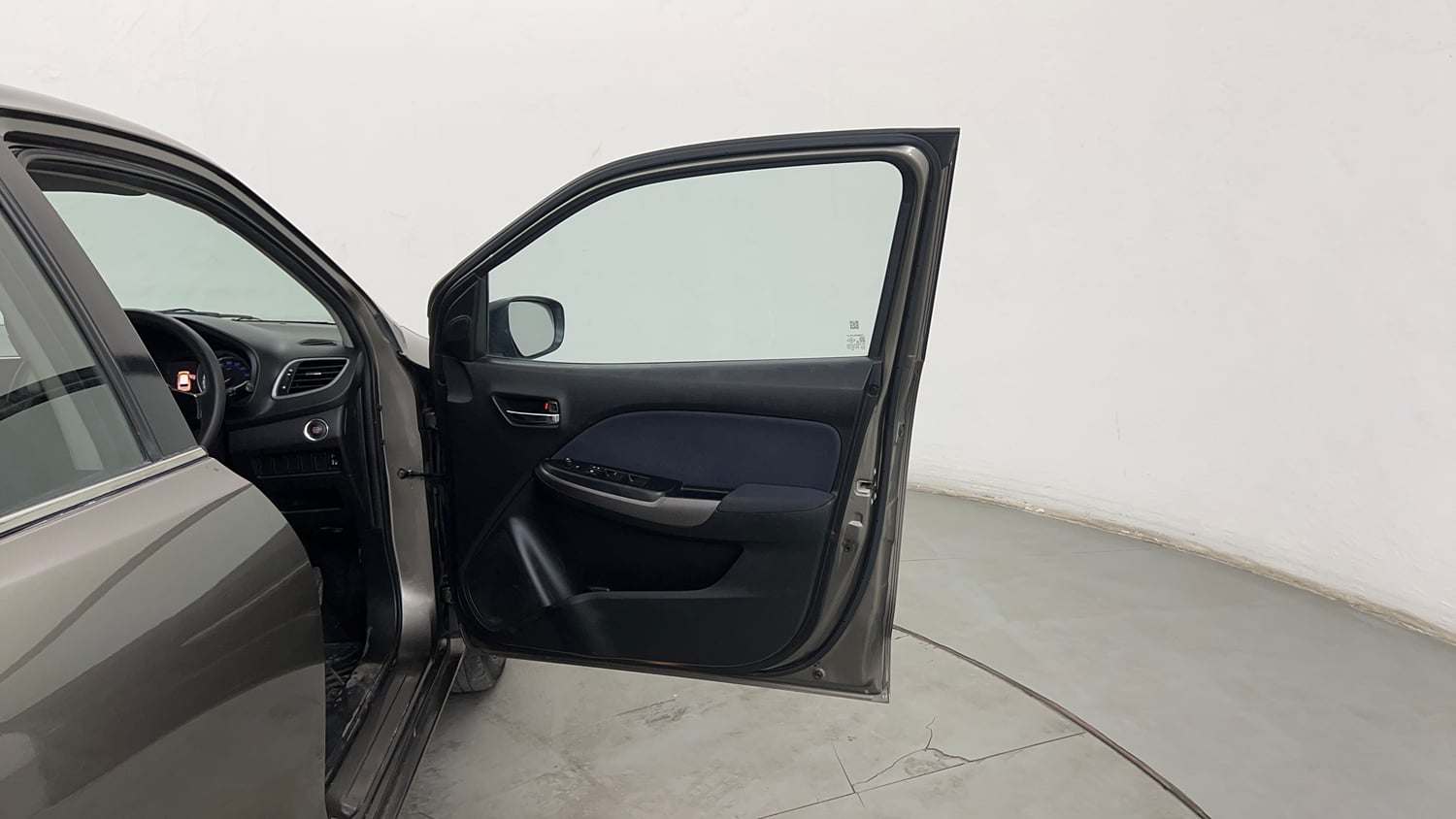 Used 2020 Maruti Suzuki Baleno Zeta Petrol Manual interior RIGHT FRONT DOOR OPEN VIEW