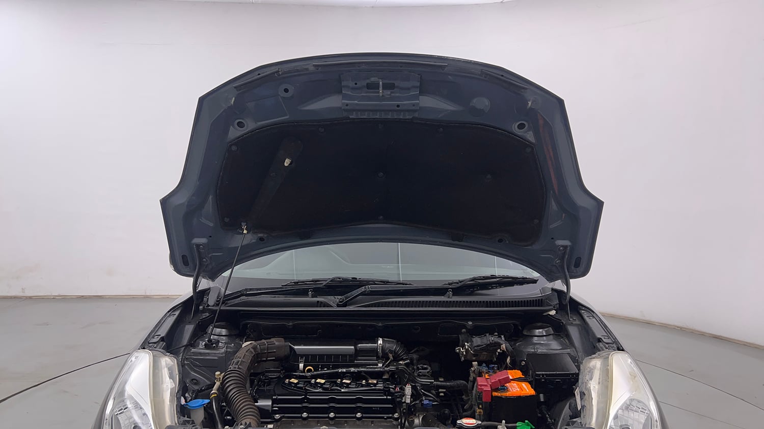 Used 2018 Maruti Suzuki Baleno Delta 1.2 Petrol Manual engine ENGINE & BONNET OPEN FRONT VIEW