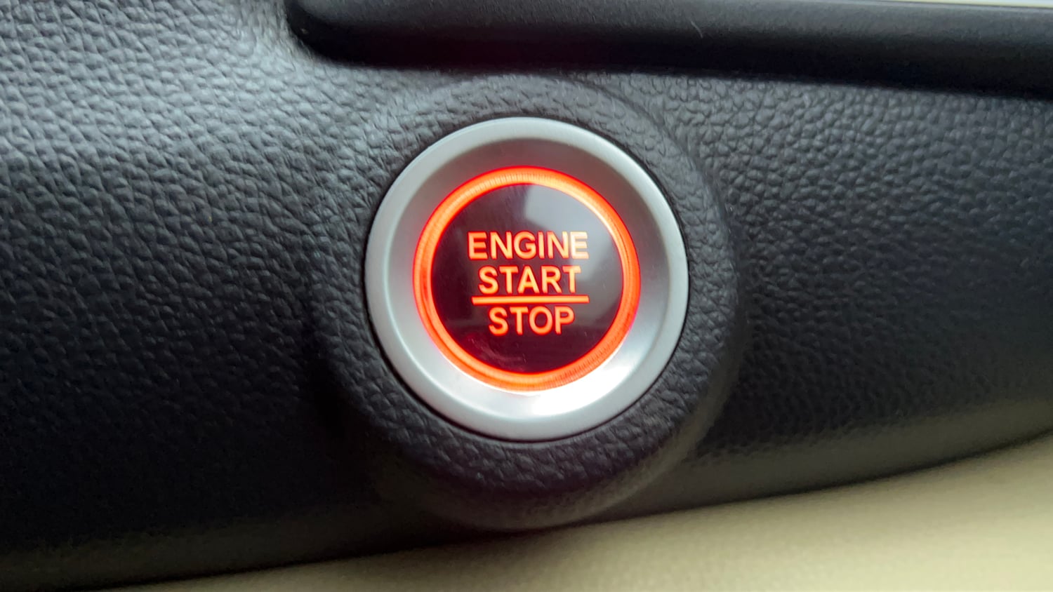 Used 2024 honda Amaze 2nd Generation VX 1.2 Petrol MT Petrol Manual top_features Keyless start