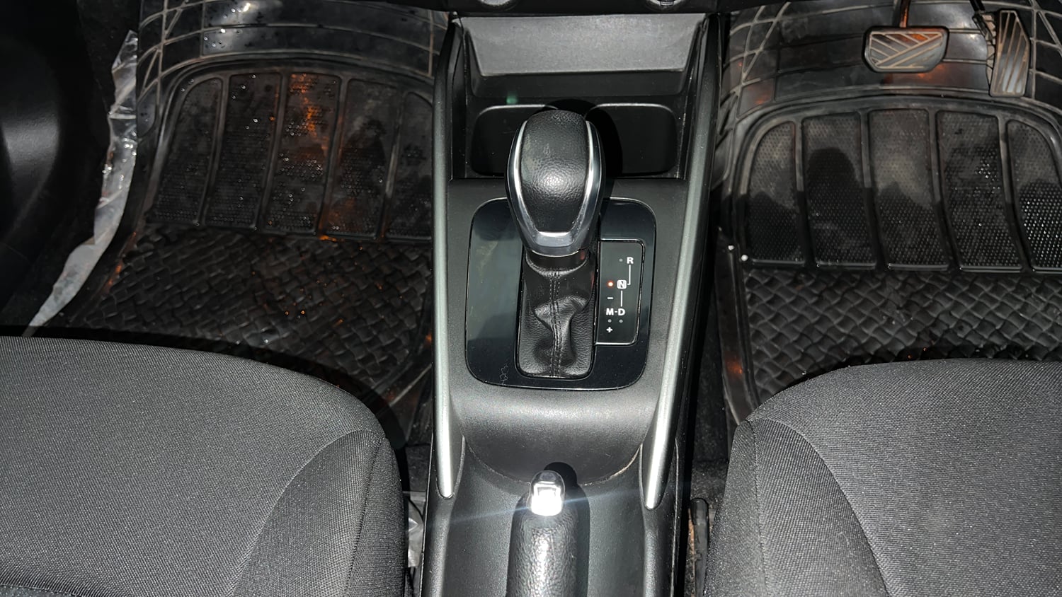 Used 2022 Maruti Suzuki Baleno Zeta AGS Petrol Automatic interior GEAR  KNOB VIEW