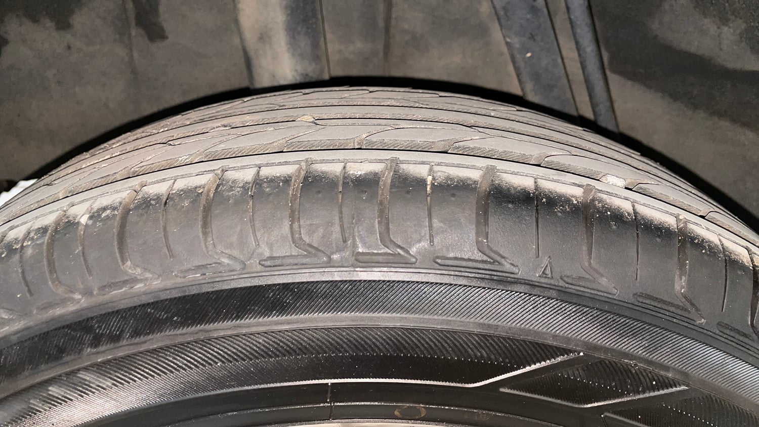 Used 2016 Renault Kwid RXT Petrol Manual tyres RIGHT REAR TYRE TREAD VIEW