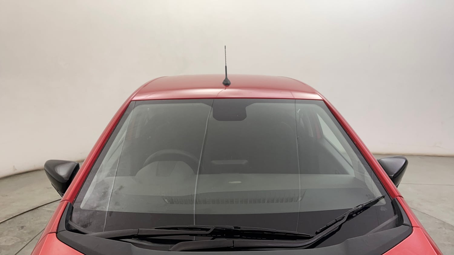 Used 2020 Tata Altroz XT Petrol Petrol Manual exterior FRONT WINDSHIELD VIEW