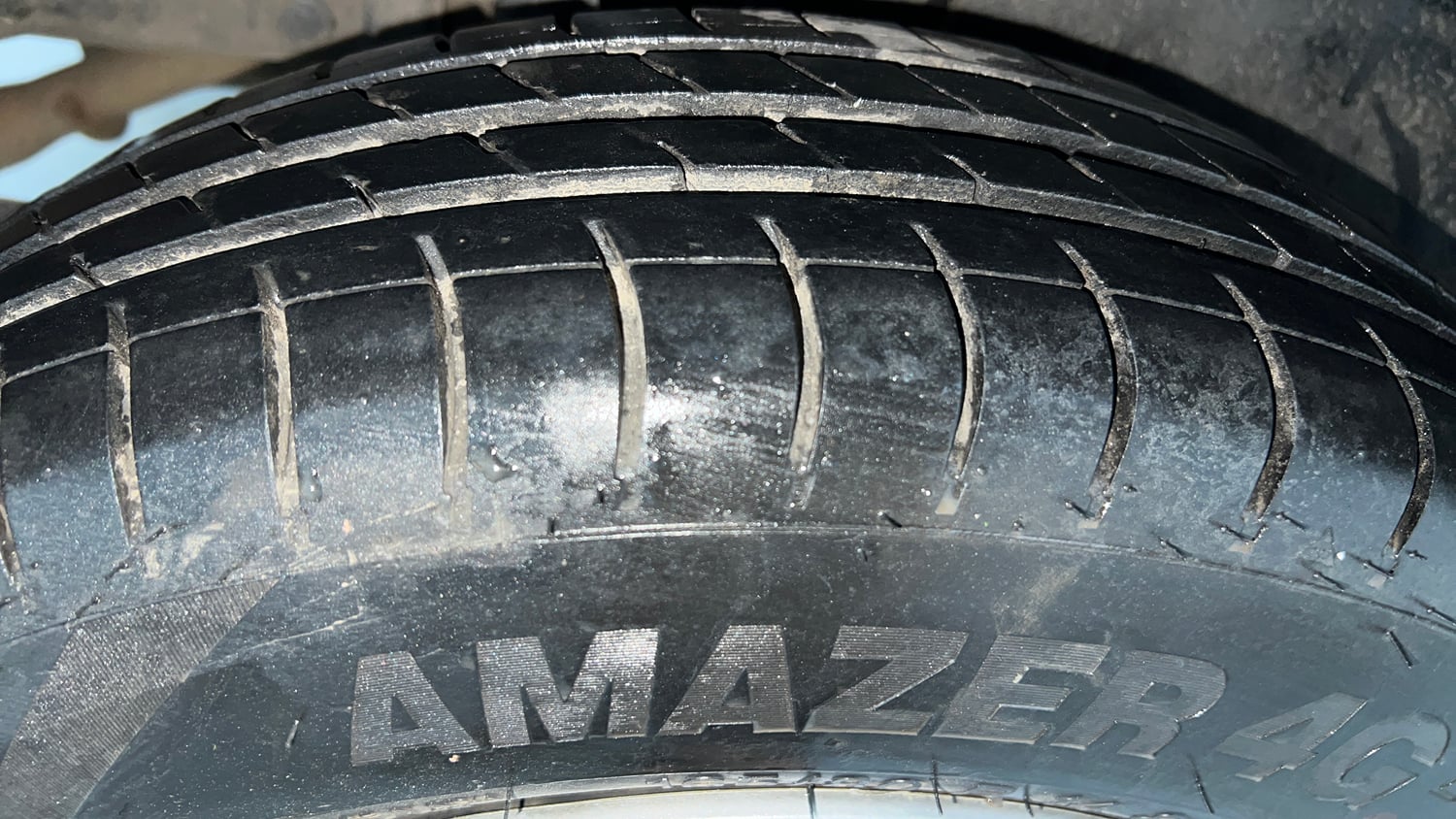 Used 2015 Maruti Suzuki Swift VXi Petrol Manual tyres RIGHT REAR TYRE TREAD VIEW