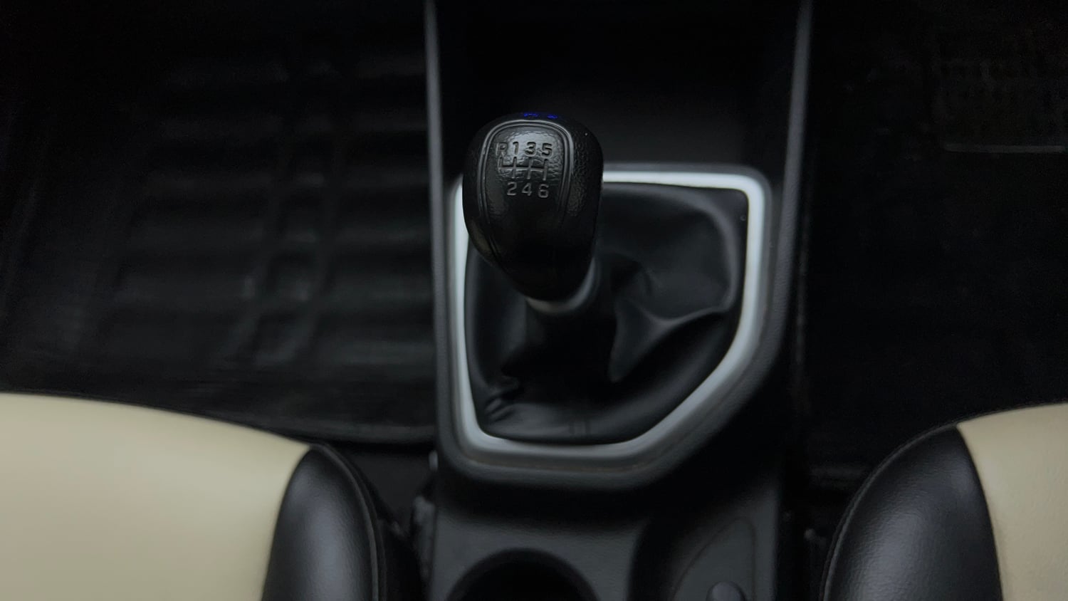Used 2019 Hyundai Creta EX 1.6 Petrol Petrol Manual interior GEAR  KNOB VIEW