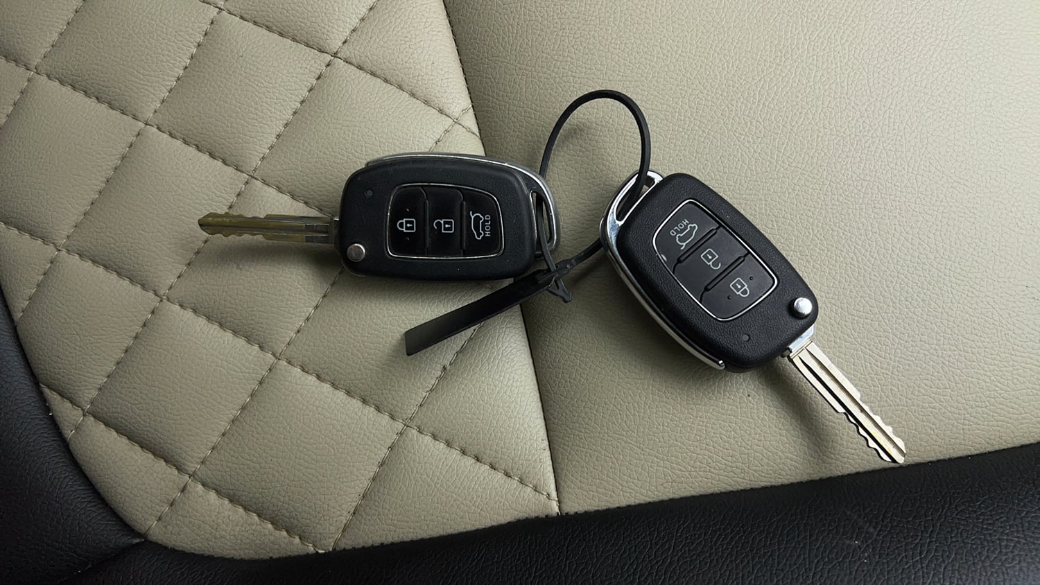 Used 2019 Hyundai Creta EX 1.6 Petrol Petrol Manual extra CAR KEY VIEW