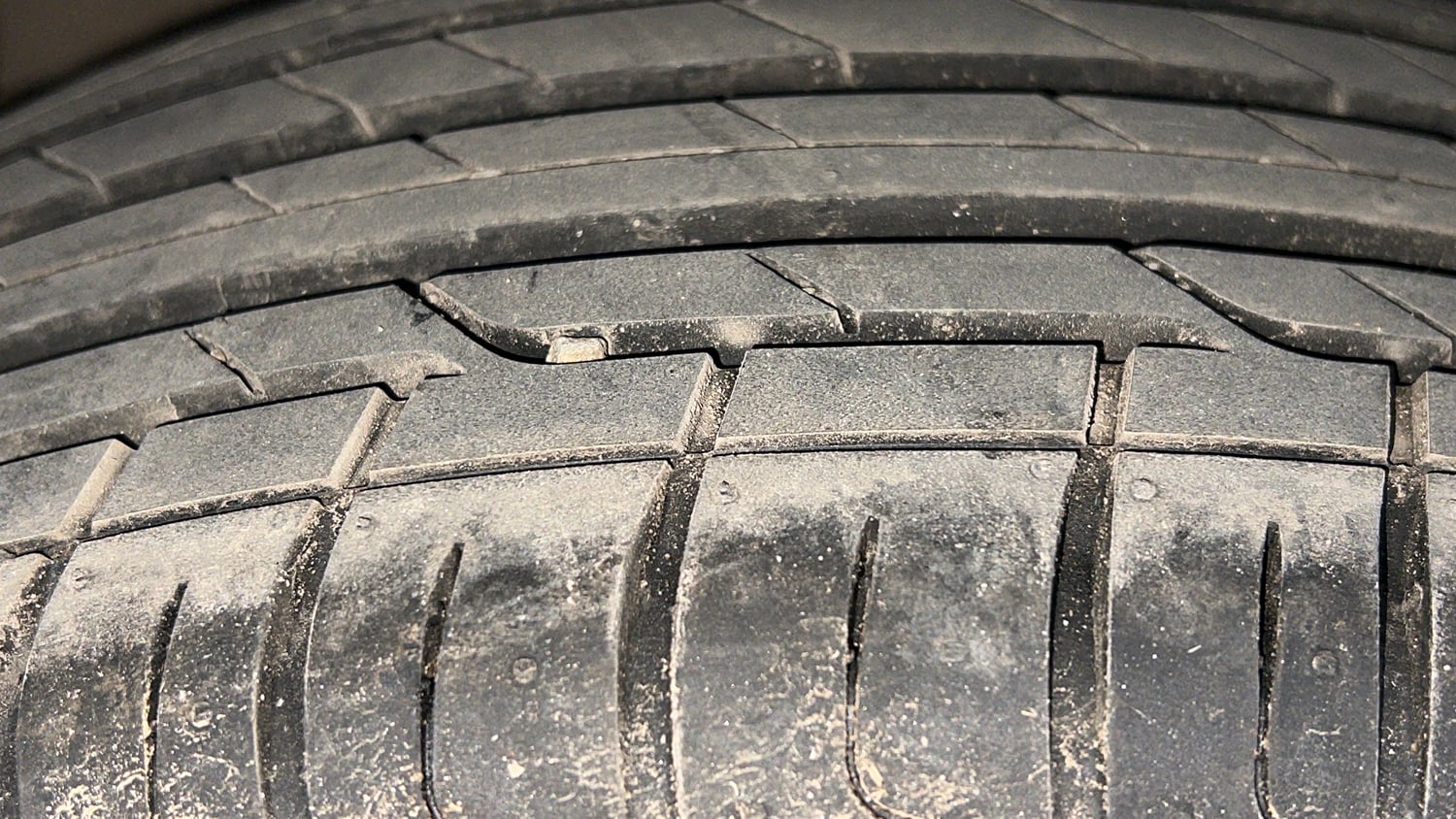 Used 2018 Tata Nexon XZ Plus Diesel Diesel Manual tyres RIGHT REAR TYRE TREAD VIEW