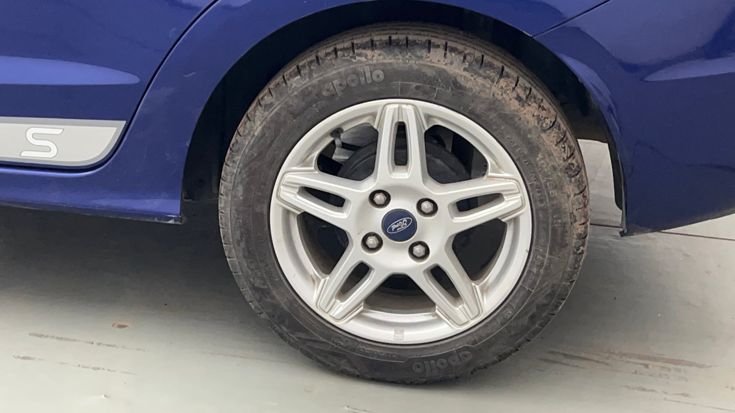 Used 2017 Ford Figo Aspire Titanium 1.2 Ti-VCT Sports Edition Petrol Manual tyres LEFT REAR TYRE RIM VIEW