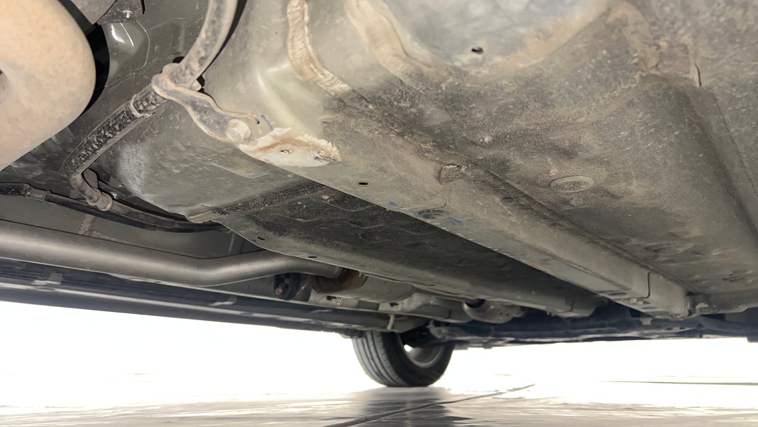 Used 2024 Hyundai Verna SX (O) 1.5 Petrol IVT Petrol Automatic extra REAR RIGHT UNDERBODY VIEW