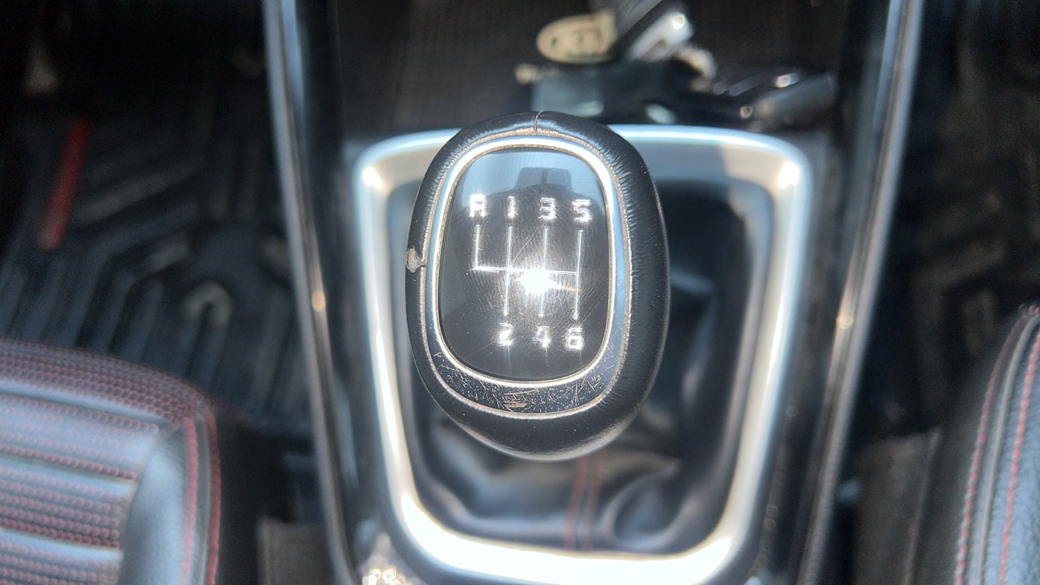Used 2020 Kia Sonet GTX Plus 1.5 Diesel Manual interior GEAR  KNOB VIEW