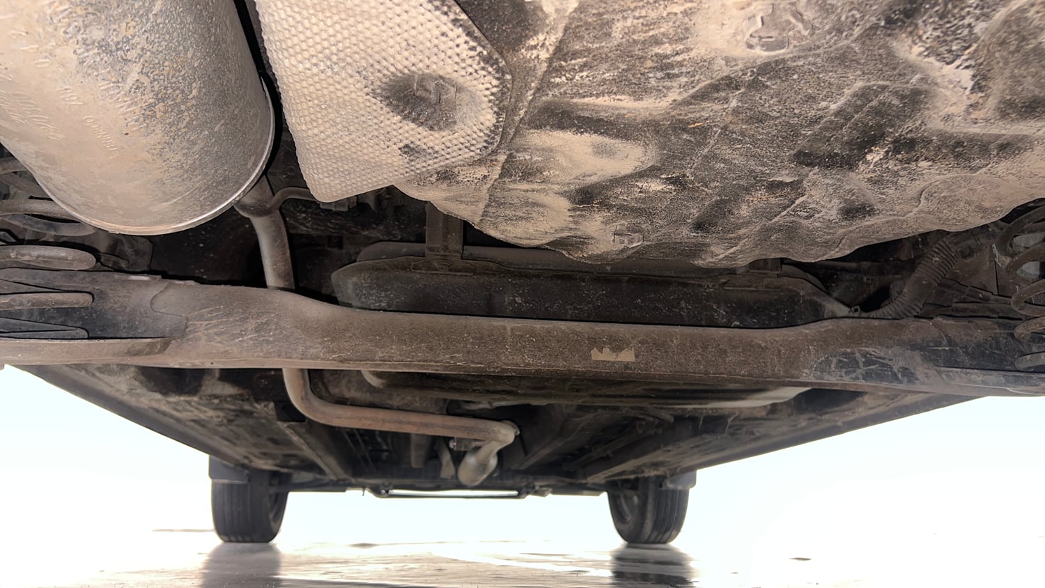 Used 2021 Renault Kiger RXT MT Dual Tone Petrol Manual extra REAR UNDERBODY VIEW (TAKEN FROM REAR)