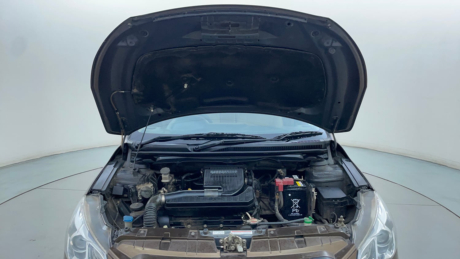 Used 2017 Maruti Suzuki Ciaz VXi Petrol Manual engine ENGINE & BONNET OPEN FRONT VIEW