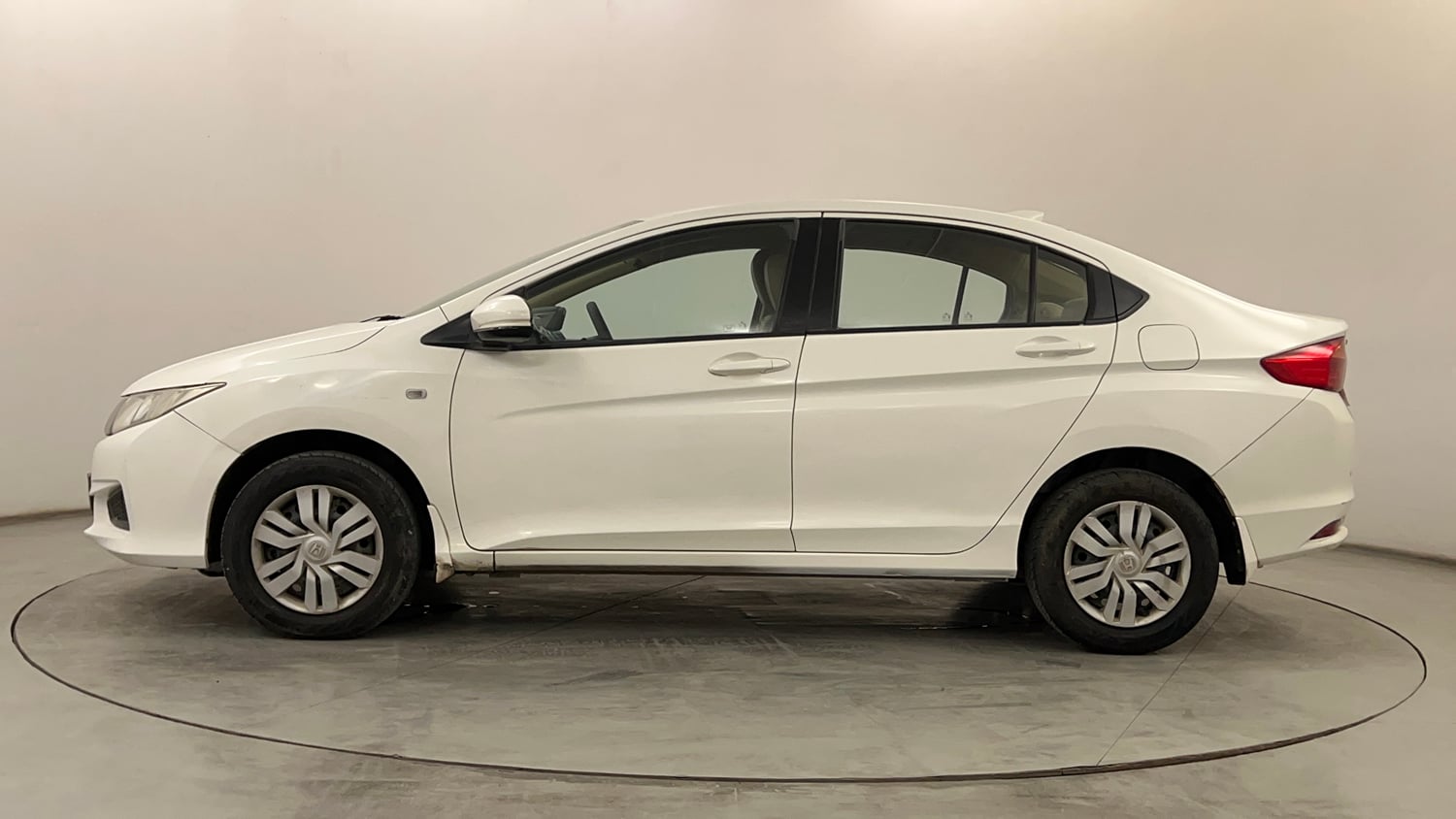Used 2016 Honda City SV Petrol Manual exterior LEFT SIDE VIEW