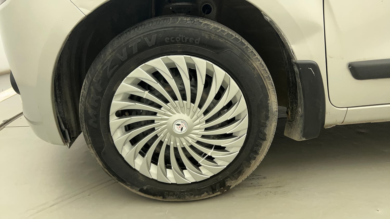 Used 2023 Maruti Suzuki Wagon R VXI 1.0 CNG Cng Manual tyres LEFT FRONT TYRE RIM VIEW