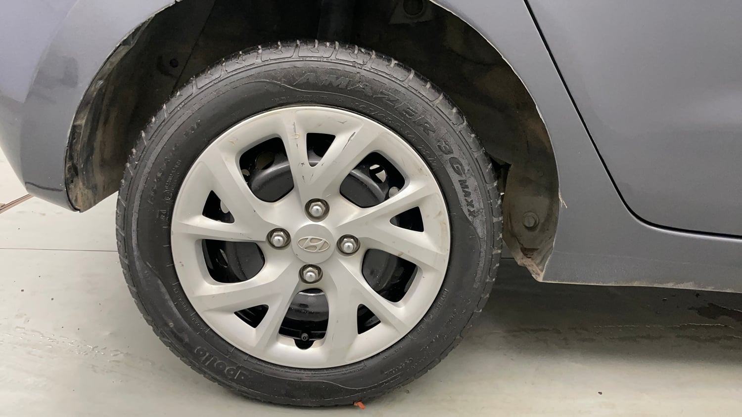 Used 2018 Hyundai Grand i10 Magna 1.2 Kappa VTVT Petrol Manual tyres RIGHT REAR TYRE RIM VIEW