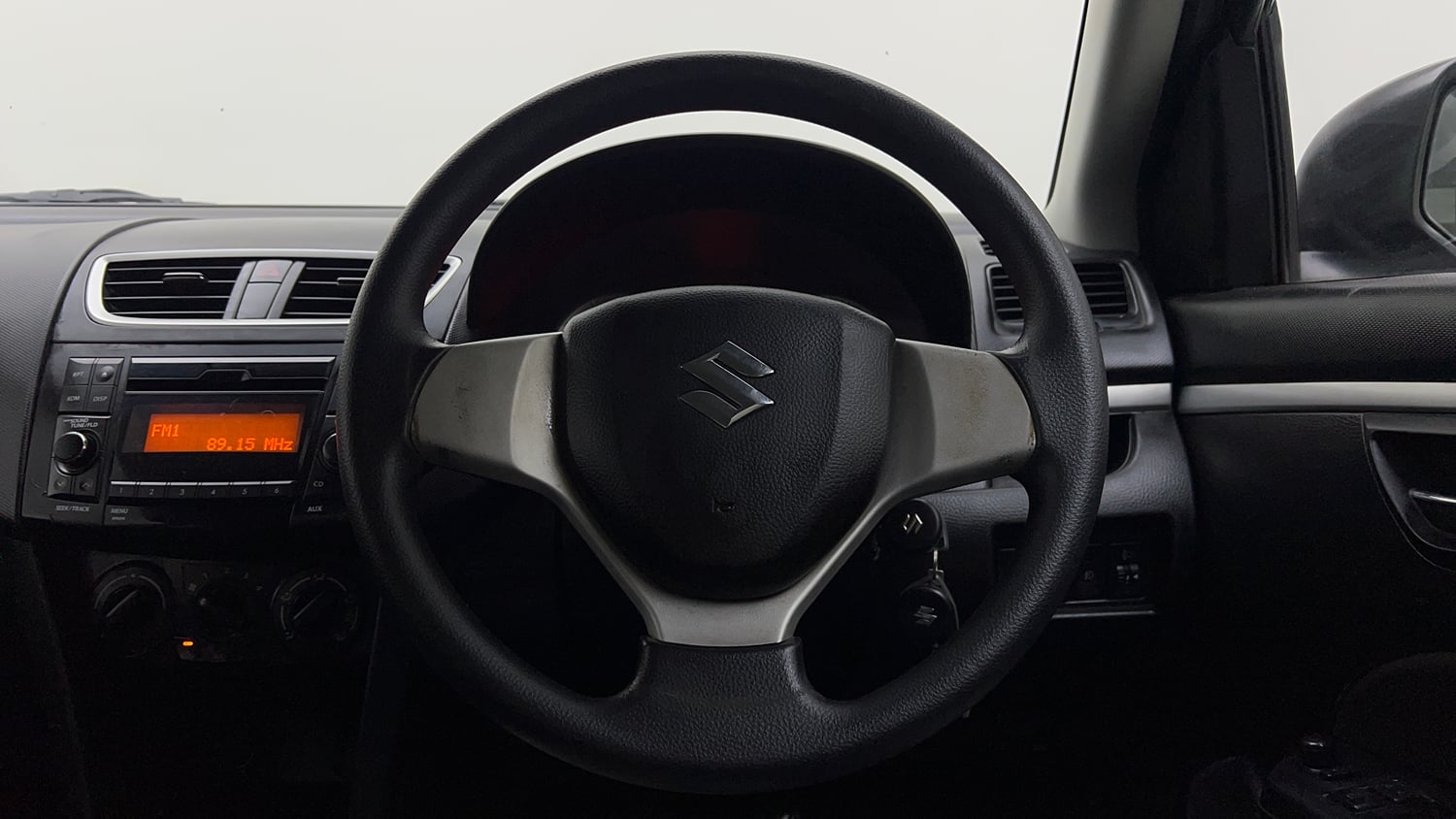 Used 2015 Maruti Suzuki Swift VXi Petrol Manual interior STEERING VIEW