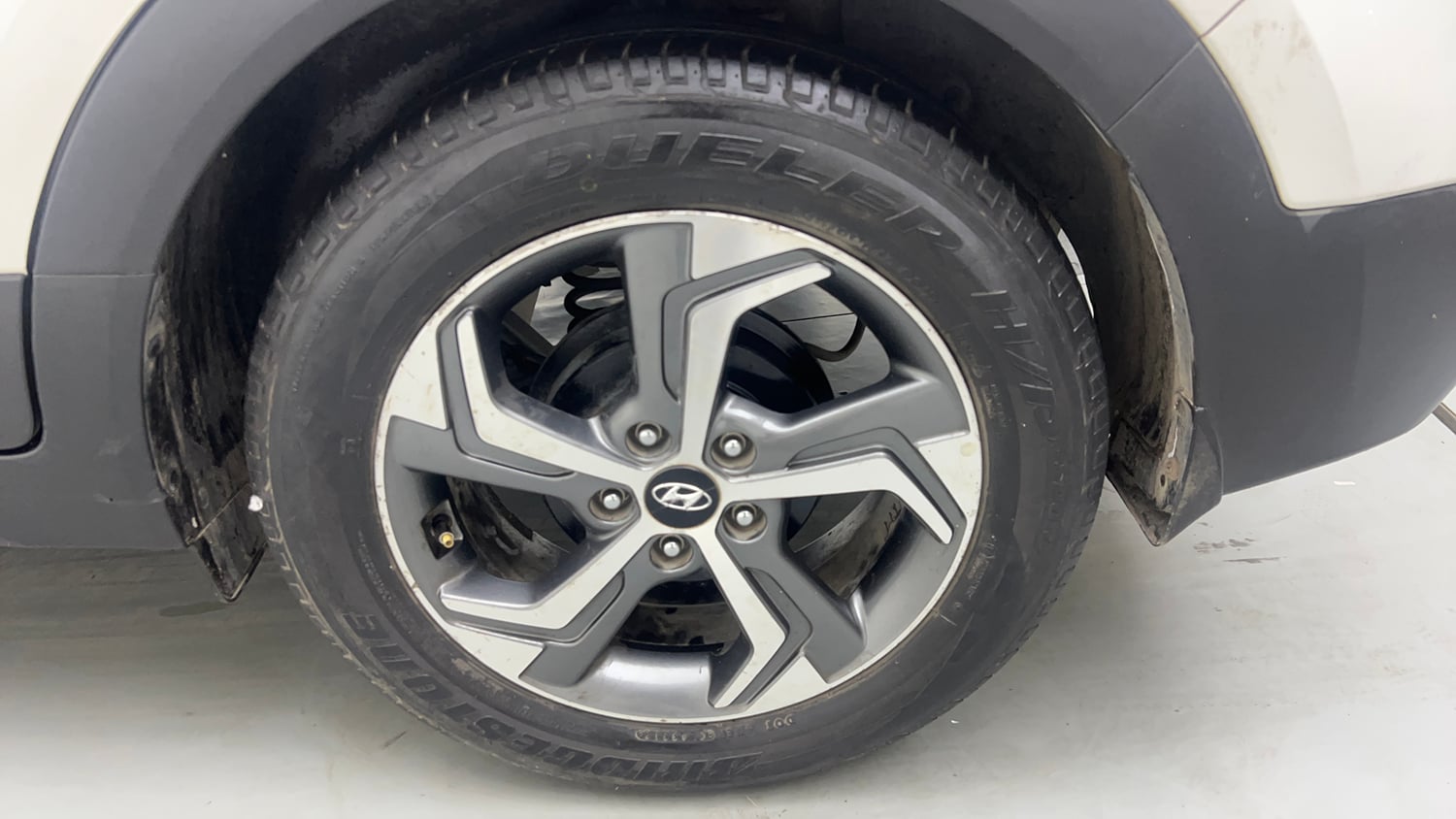 Used 2018 Hyundai Creta SX 1.6 AT Petrol Petrol Automatic tyres LEFT REAR TYRE RIM VIEW