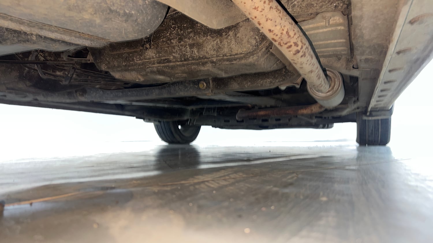 Used 2021 Honda City ZX CVT Petrol Petrol Automatic extra REAR RIGHT UNDERBODY VIEW