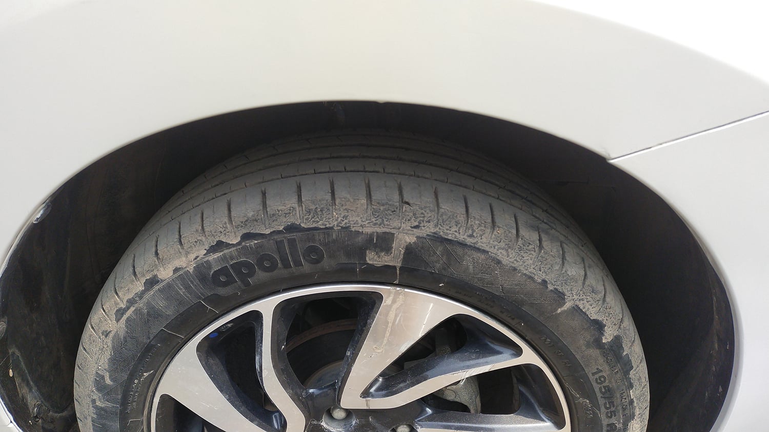 Used 2021 Maruti Suzuki Baleno Zeta Petrol Manual tyres RIGHT FRONT TYRE TREAD VIEW