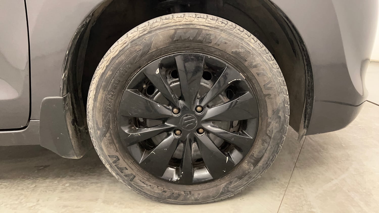 Used 2016 Maruti Suzuki Baleno Delta 1.2 Petrol Manual tyres RIGHT FRONT TYRE RIM VIEW
