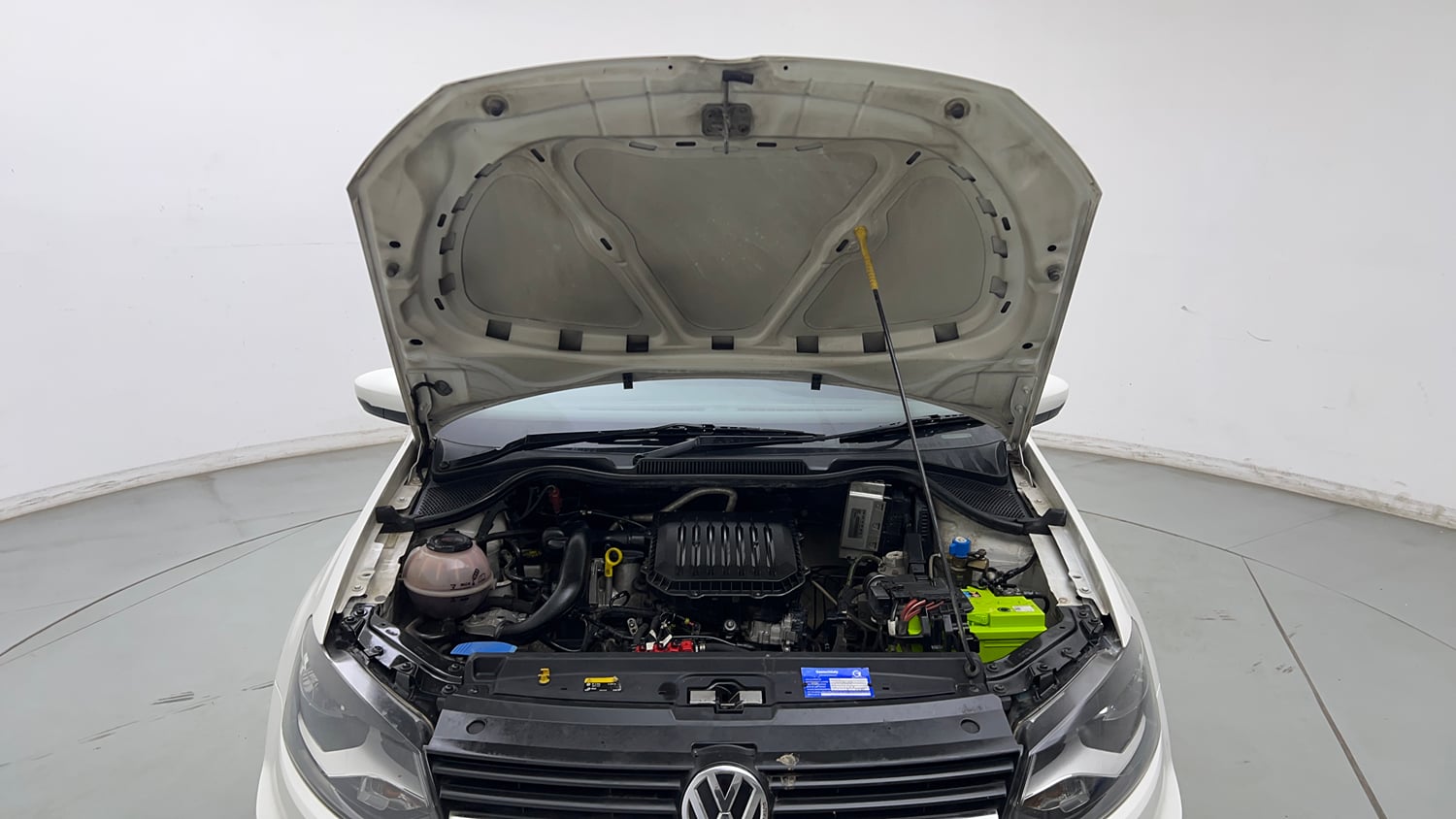 Used 2019 Volkswagen Ameo  1.0 Trendline Petrol + CNG(Outside Fitted) Petrol+cng Manual engine ENGINE & BONNET OPEN FRONT VIEW