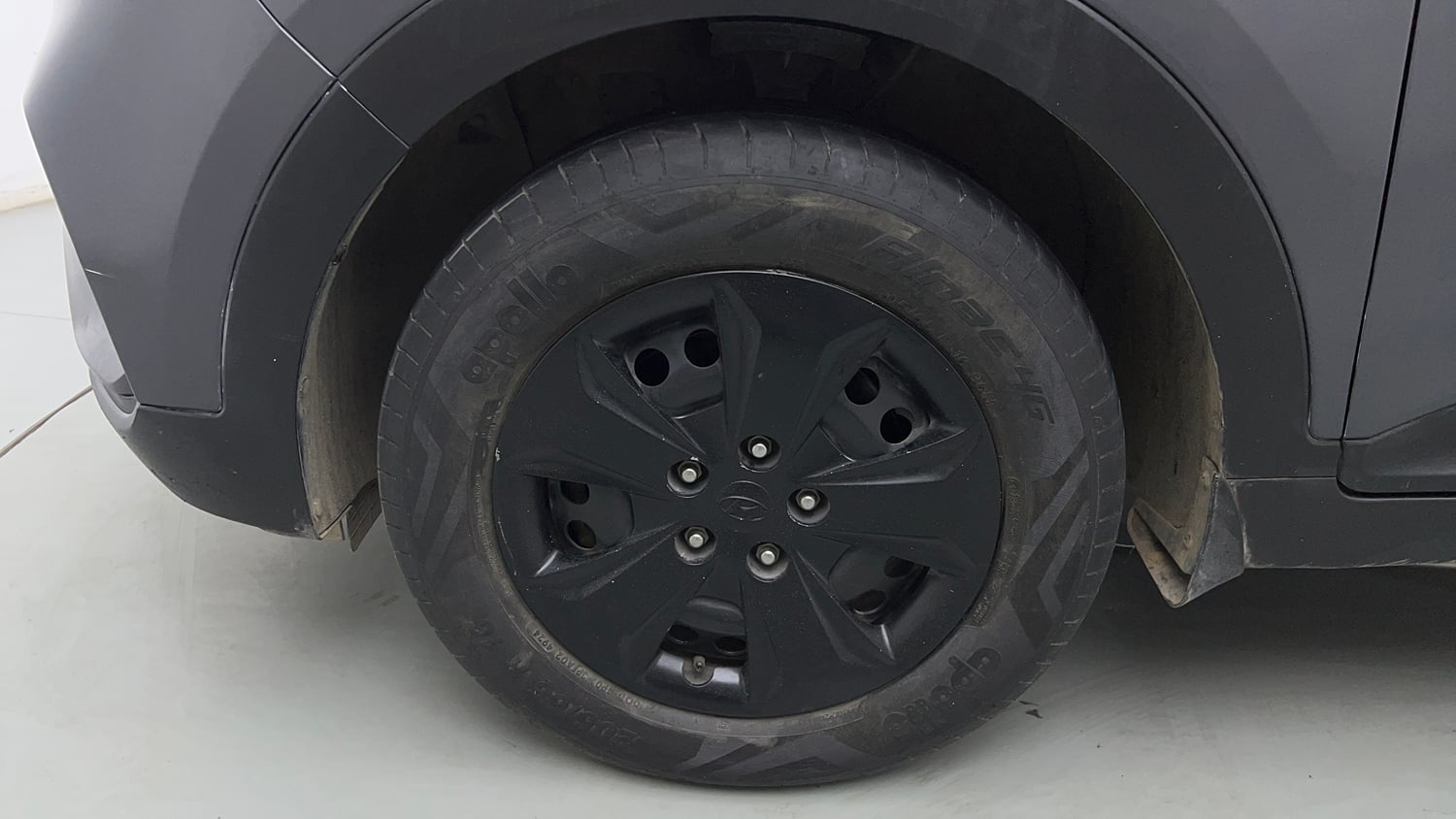 Used 2019 Hyundai Creta EX 1.6 Petrol Petrol Manual tyres LEFT FRONT TYRE RIM VIEW