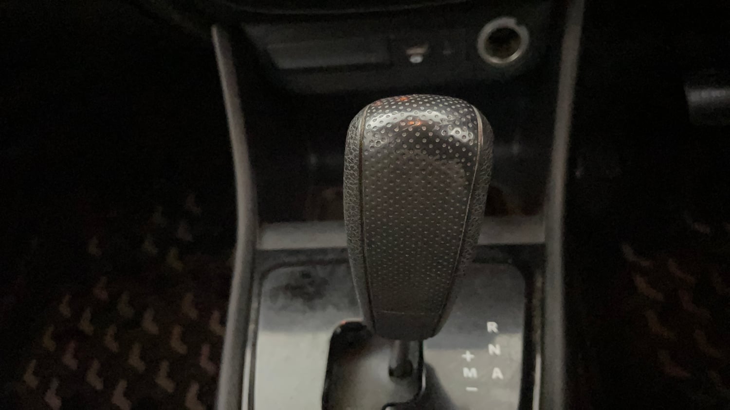 Used 2022 Tata Punch Creative Dual Tone AMT Petrol Automatic interior GEAR  KNOB VIEW