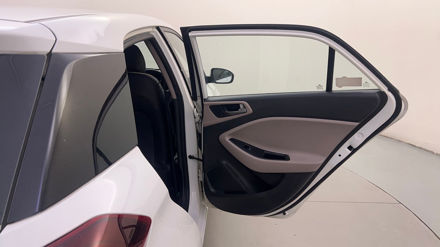 Used 2018 Hyundai Elite i20 Asta 1.2 AT Petrol Automatic interior RIGHT REAR DOOR OPEN VIEW
