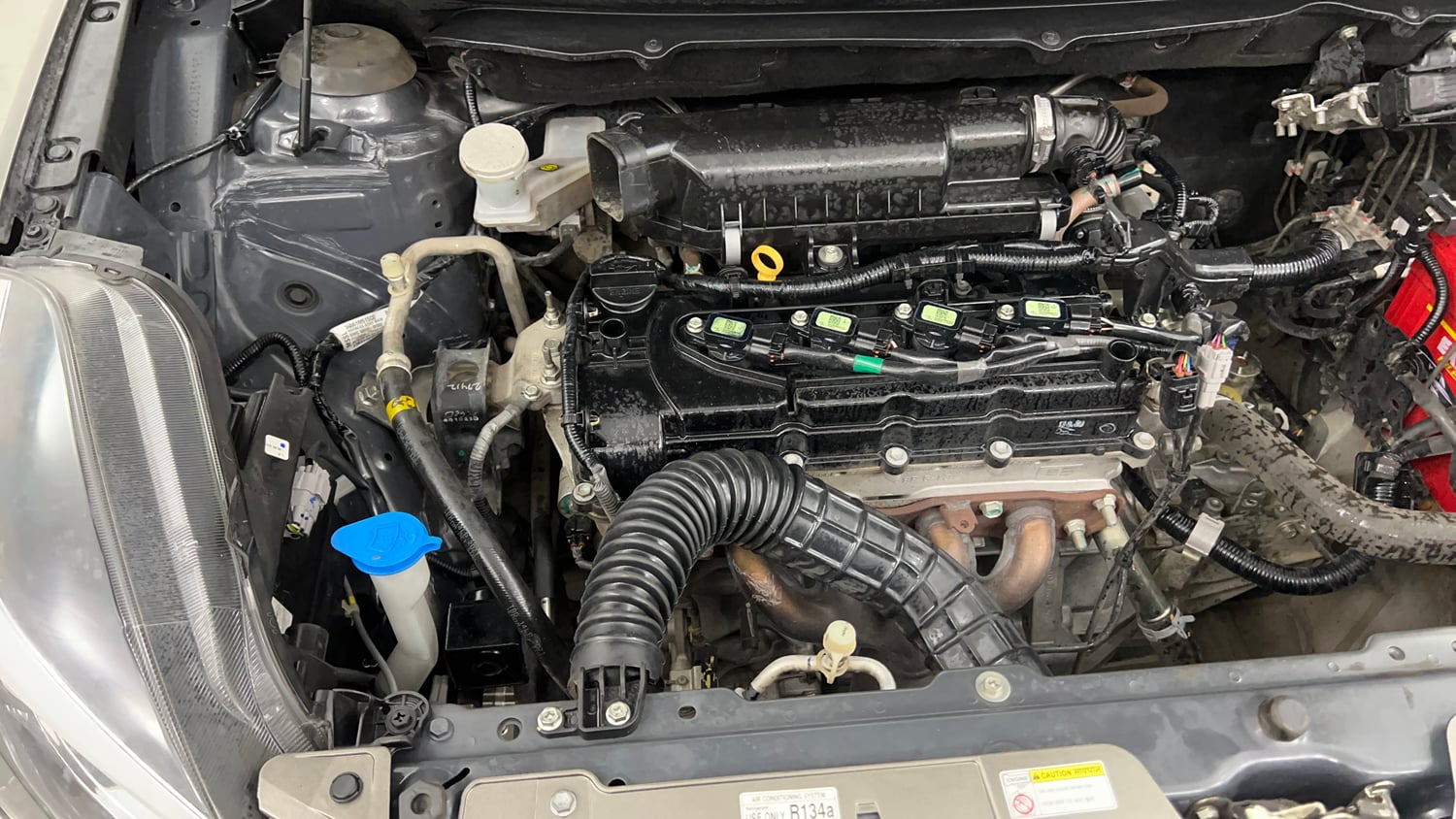 Used 2020 Maruti Suzuki Baleno Zeta Petrol Manual engine ENGINE RIGHT SIDE VIEW