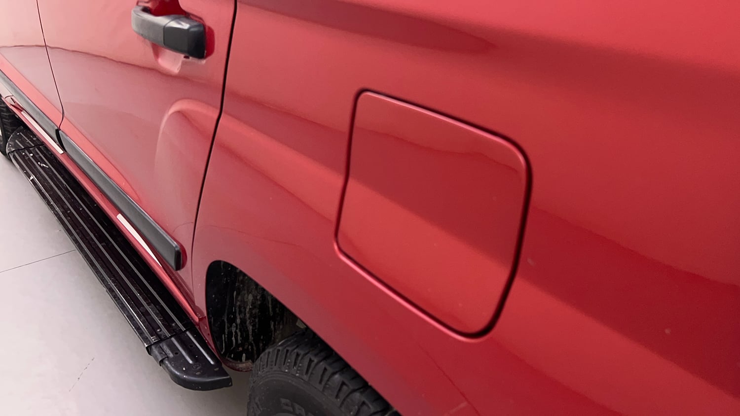 Used 2016 Mahindra TUV300 T8 Diesel Manual dents MINOR SCRATCH