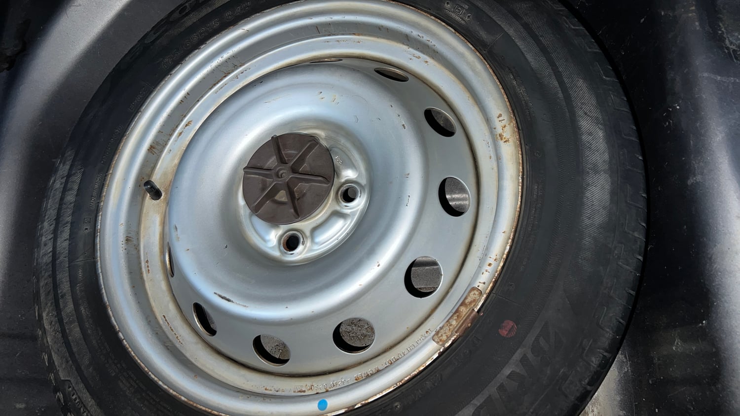 Used 2021 Maruti Suzuki Ignis Sigma 1.2 MT Petrol Manual tyres SPARE TYRE VIEW