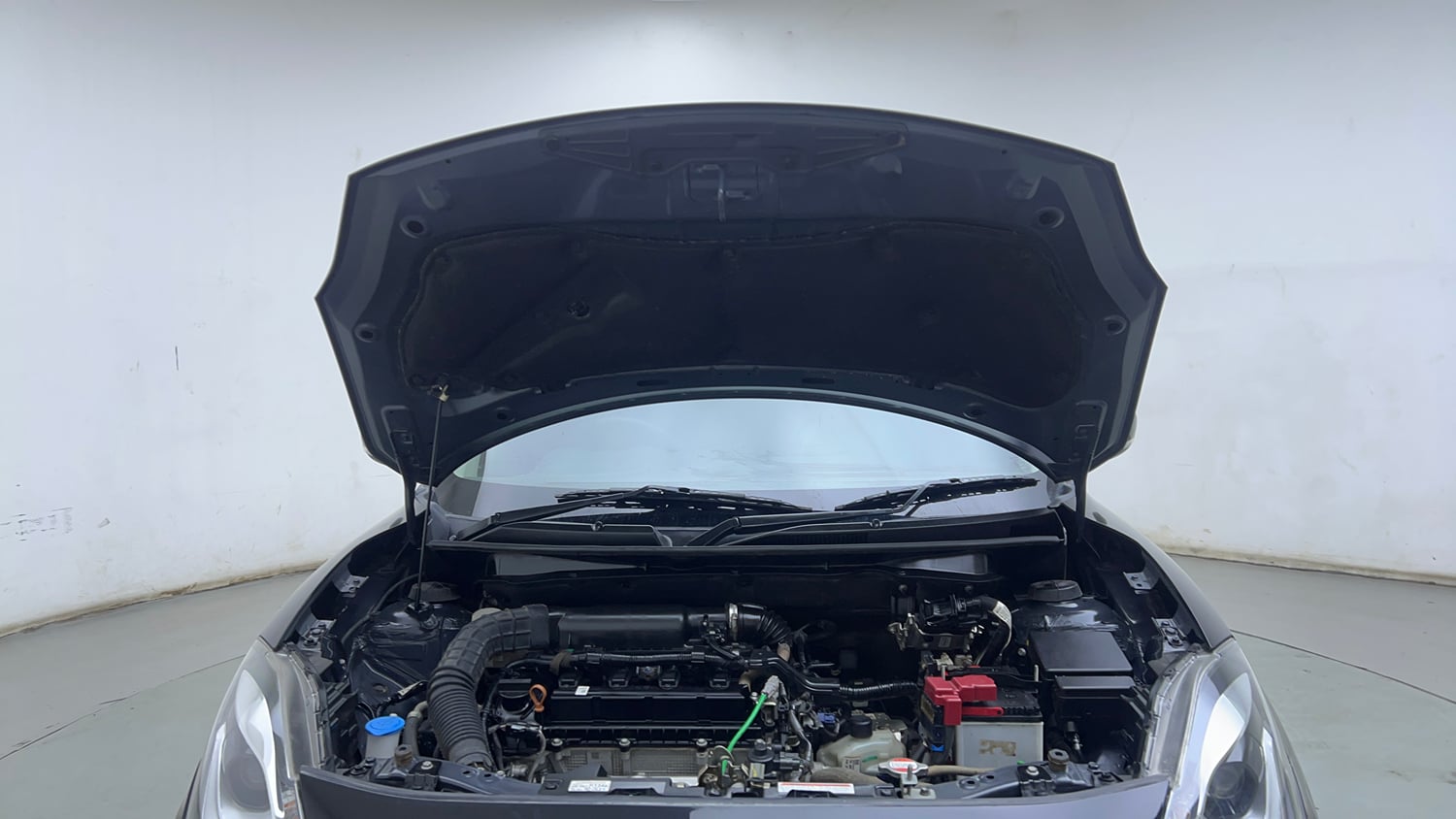 Used 2023 Maruti Suzuki Swift ZXi Plus AMT Petrol Automatic engine ENGINE & BONNET OPEN FRONT VIEW
