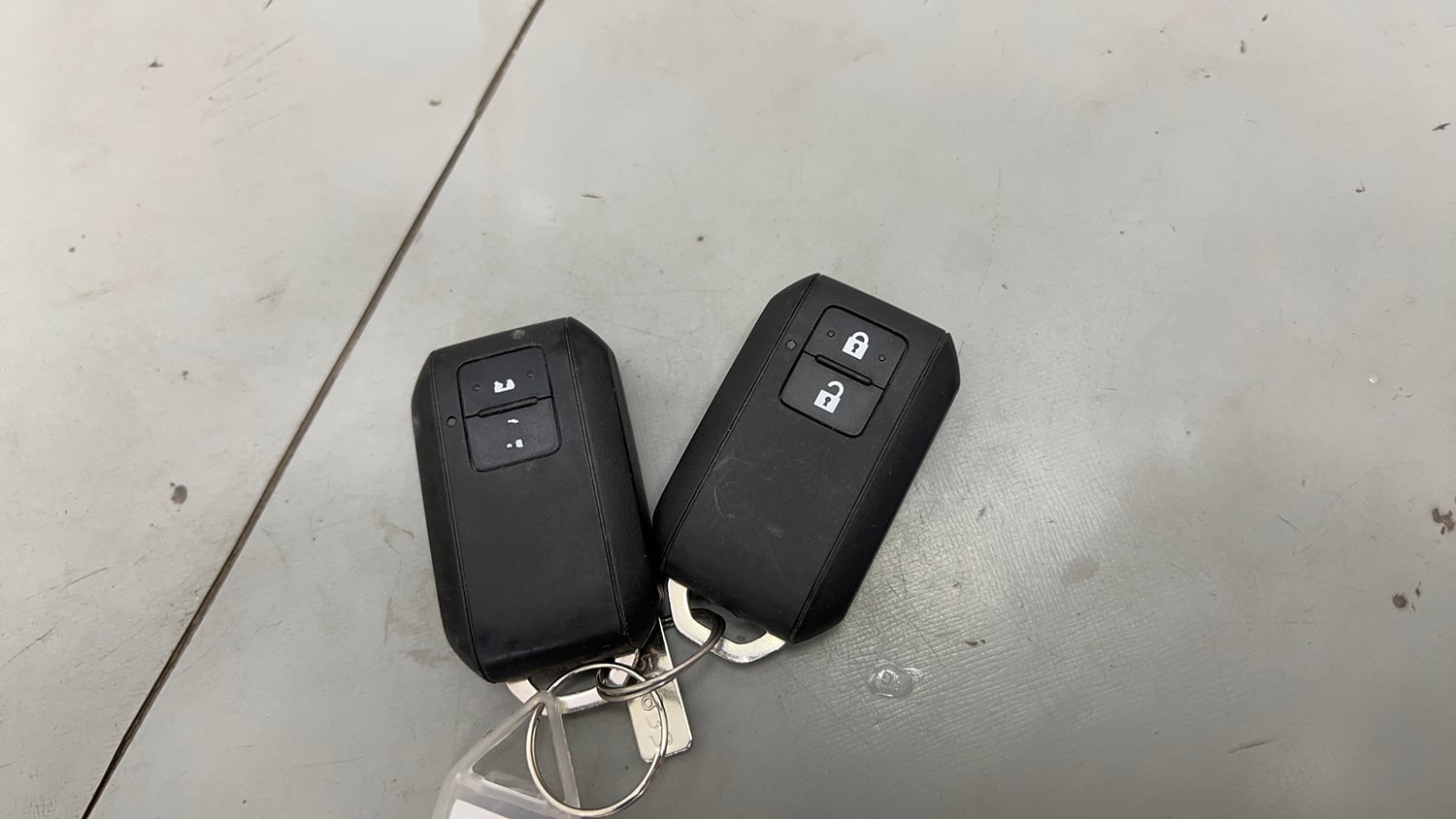 Used 2020 Maruti Suzuki Baleno Zeta Petrol Manual extra CAR KEY VIEW