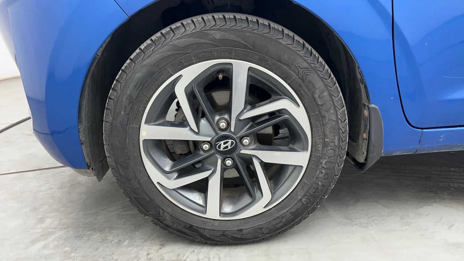 Used 2020 Hyundai Grand i10 Nios Asta 1.2 Kappa VTVT Petrol Manual tyres LEFT FRONT TYRE RIM VIEW