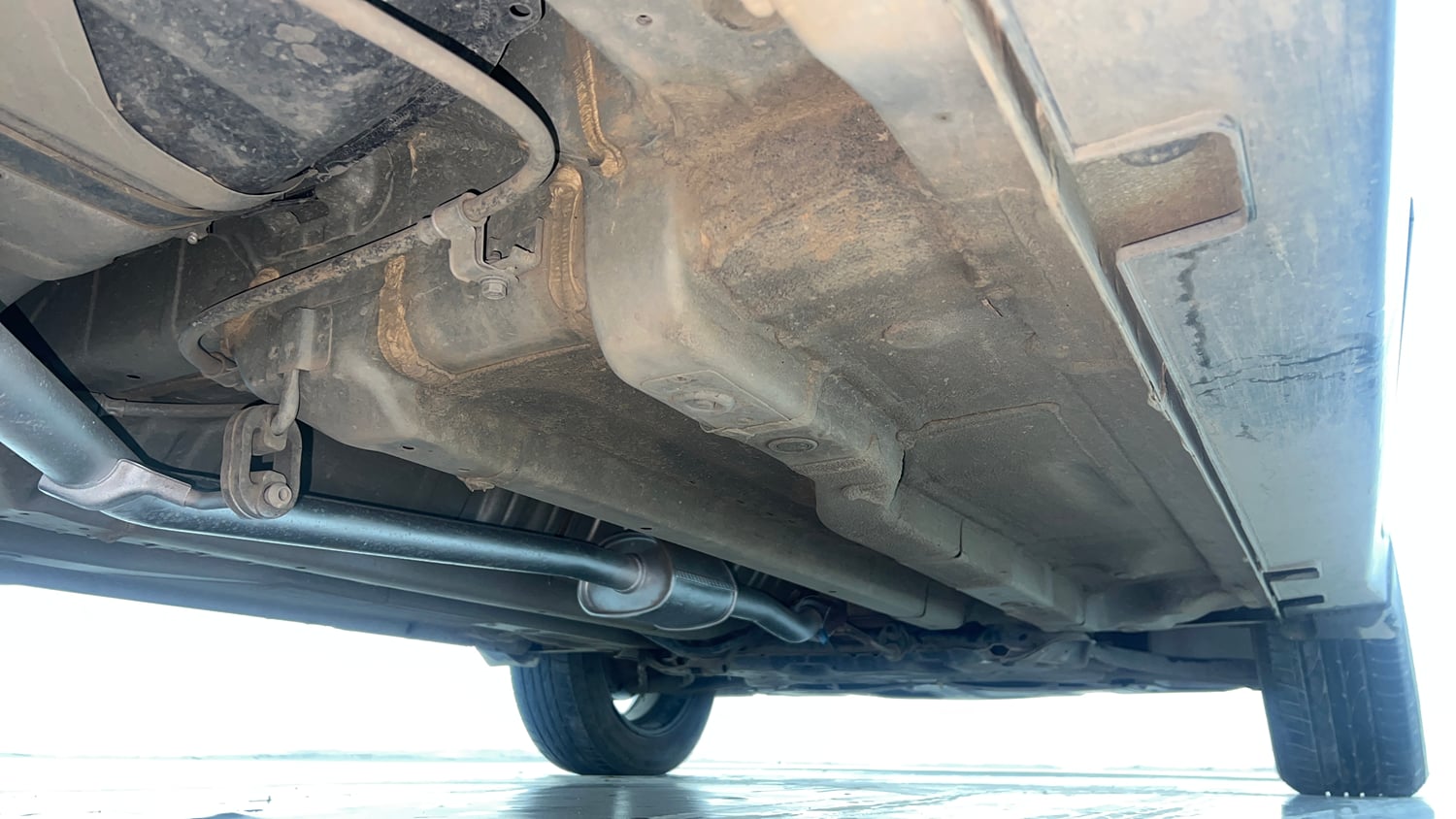 Used 2018 Hyundai Creta SX 1.6 AT Petrol Petrol Automatic extra REAR RIGHT UNDERBODY VIEW