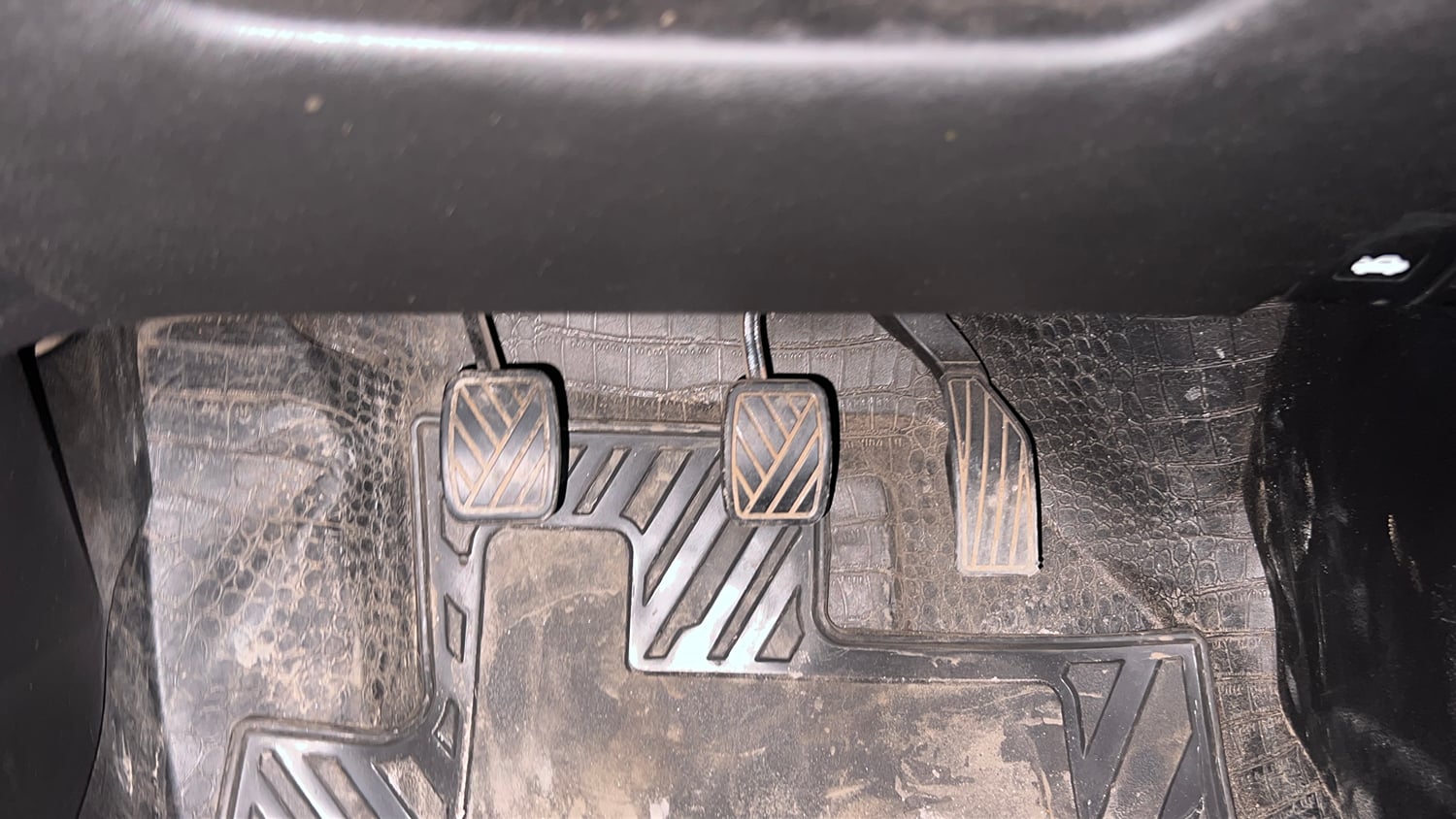 Used 2024 Maruti Suzuki Grand Vitara Delta Smart Hybrid Petrol Manual interior PEDALS VIEW
