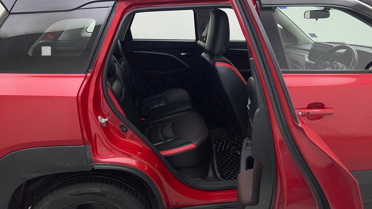 Used 2023 Maruti Suzuki Brezza Zxi Dual Tone Petrol Manual interior RIGHT SIDE REAR DOOR CABIN VIEW
