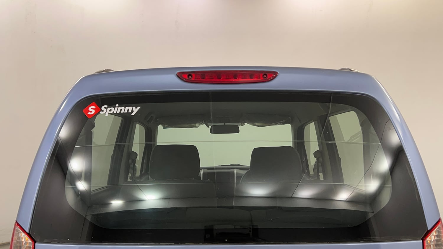 Used 2012 Maruti Suzuki Wagon R LXi Petrol Manual exterior BACK WINDSHIELD VIEW