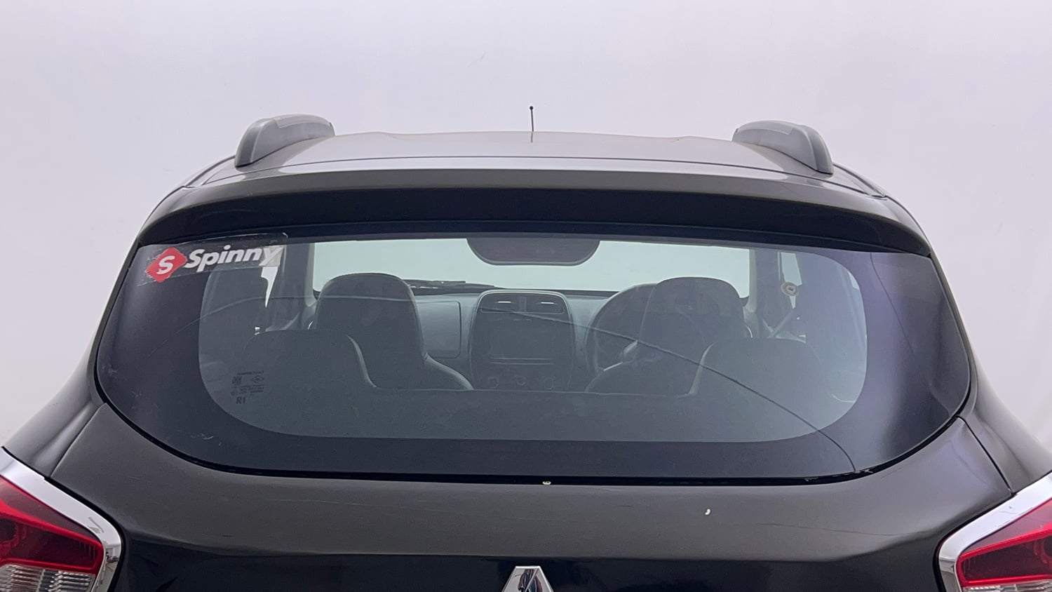 Used 2017 Renault Kwid RXT (O) 1.0 SCE Edition Petrol Manual exterior BACK WINDSHIELD VIEW