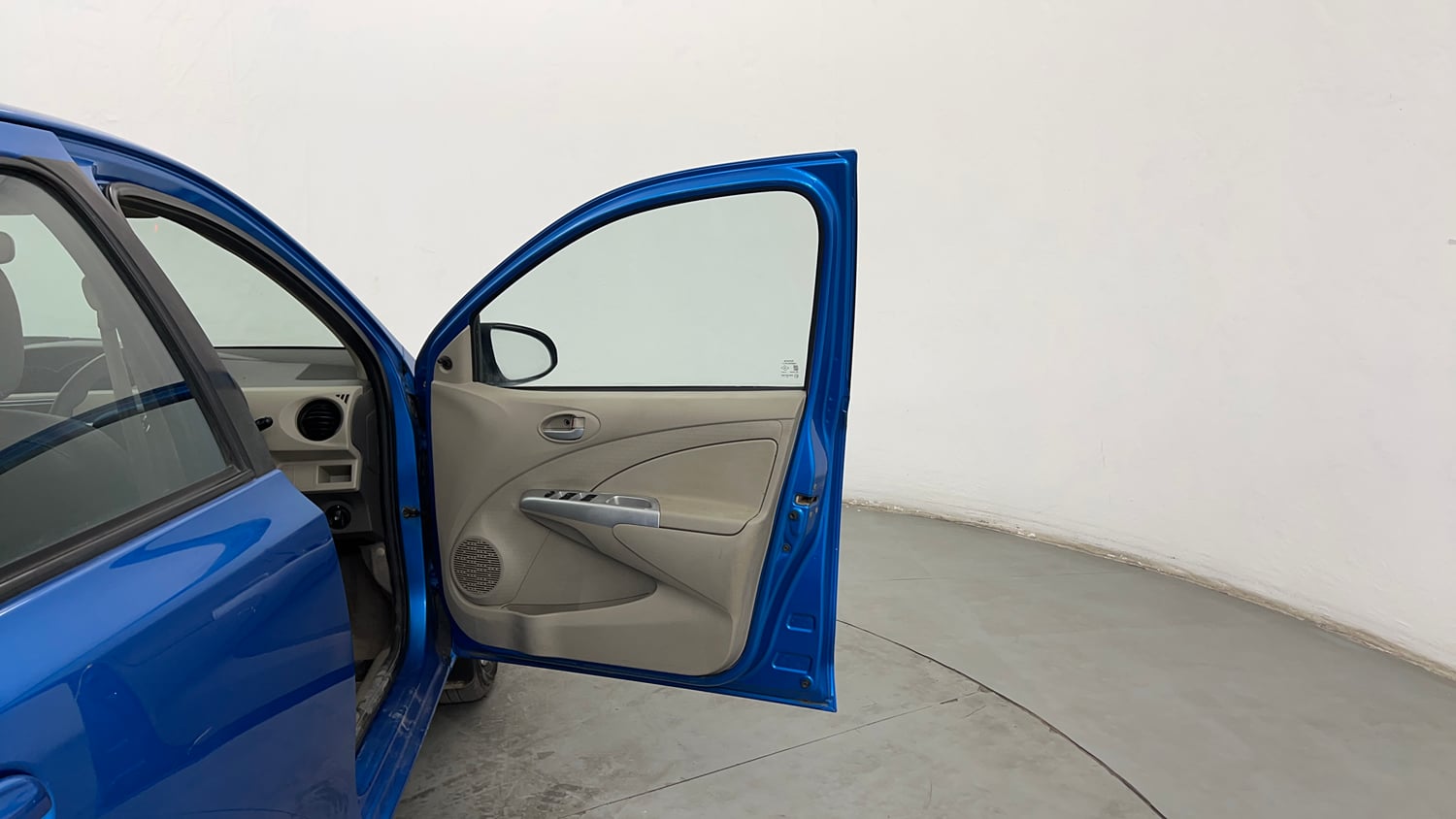 Used 2015 Toyota Etios Liva V Petrol Manual interior RIGHT FRONT DOOR OPEN VIEW